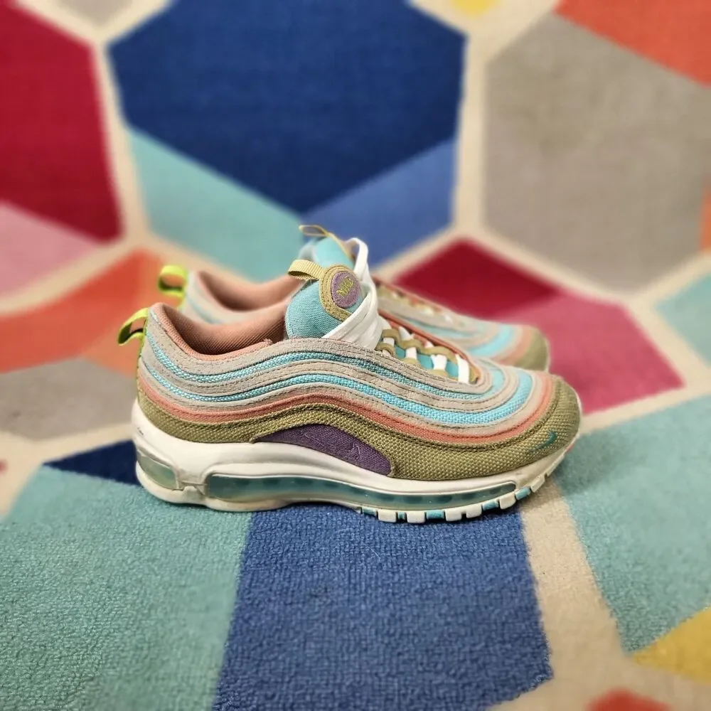 Nike Air Max 97 SE GS 'Sun‎ Club' Copa Wheat Grass DQ4126-400 Kid’s Size 4.5Y